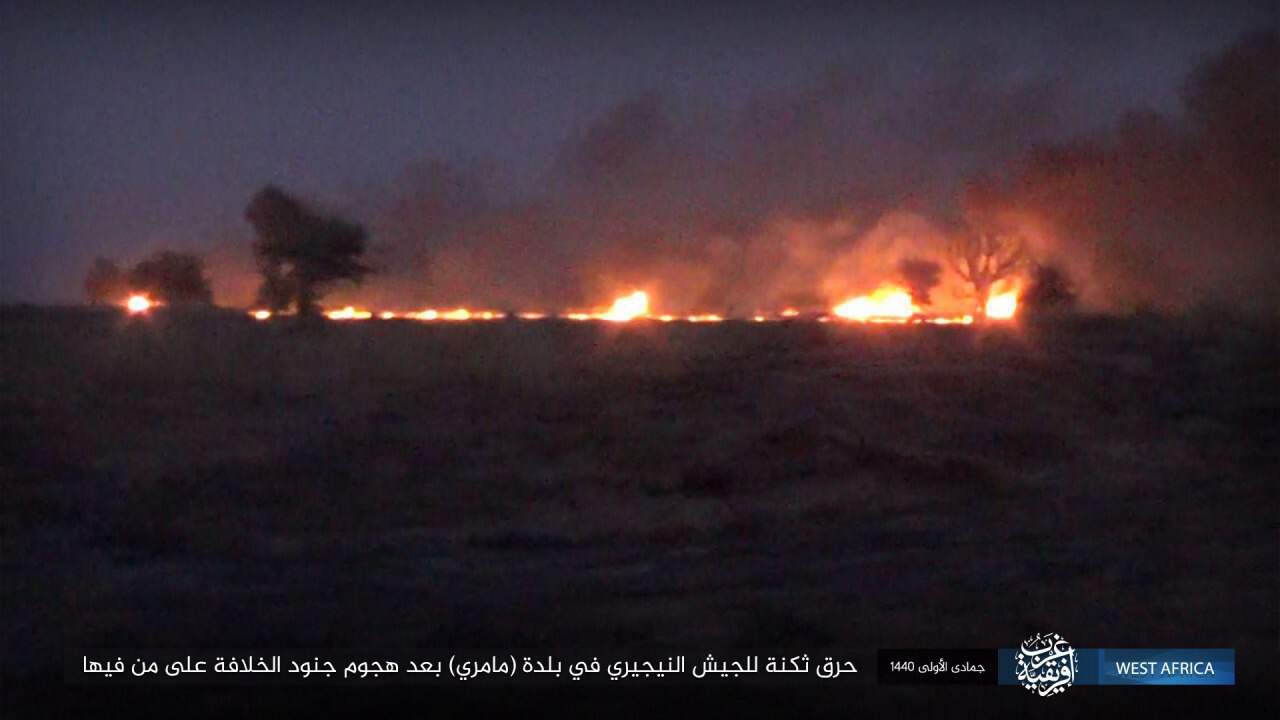 Thousands flee Islamic State West Africa offensive in northeast Nigeria