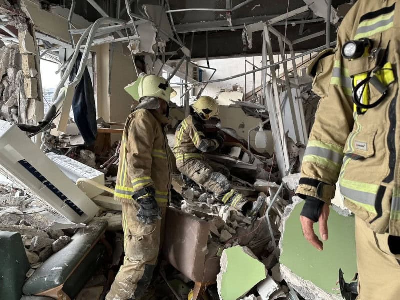 Mysterious wave of explosions, sudden IRGC death disrupt post-ceasefire calm in Iran