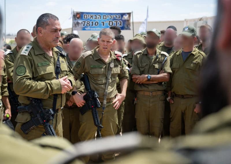 Israel prepares for wider Gaza City battle with reservist call-up