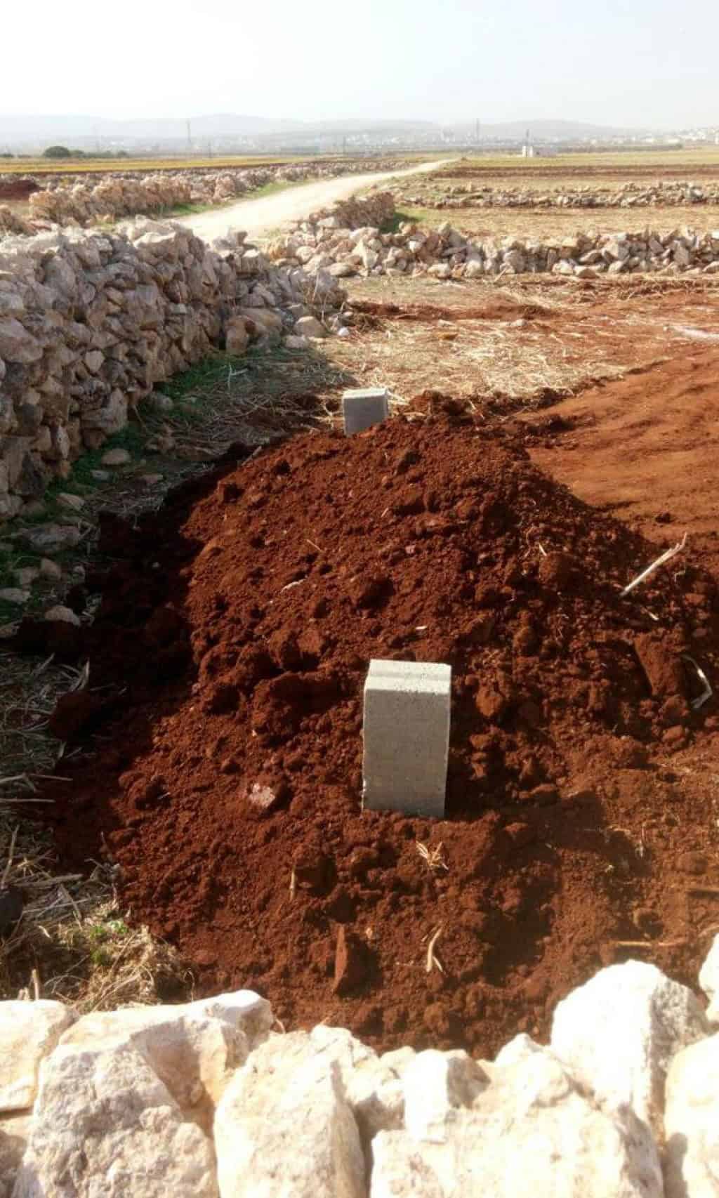 15-10-15 Sanafi al Nasr's grave