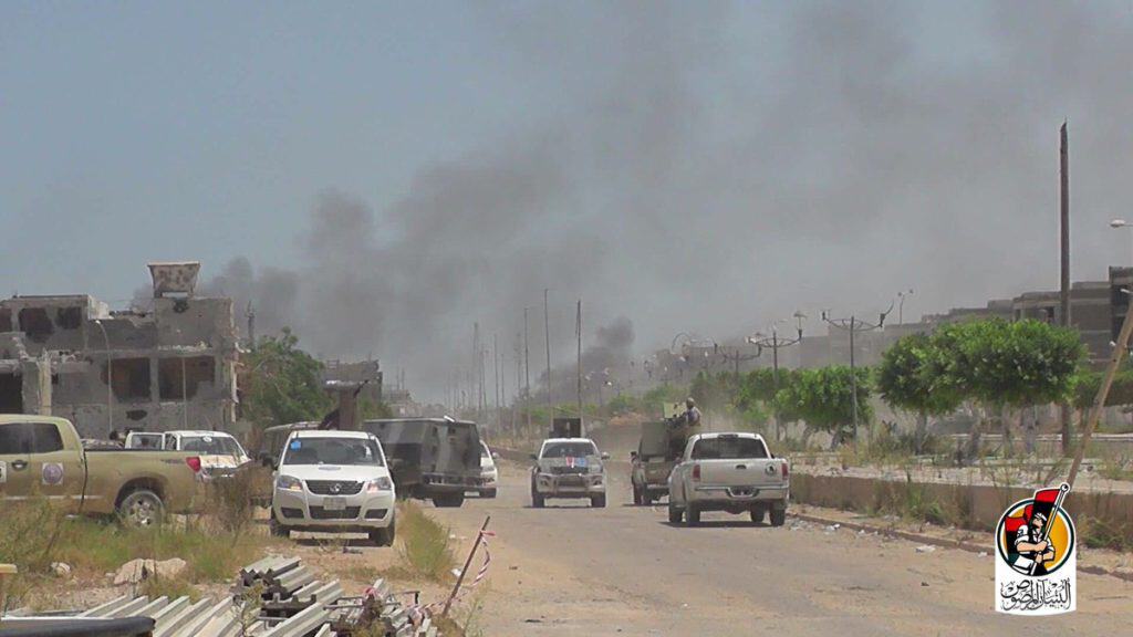 16-08-16 Fighters advancing in Residential neighborhood 2 4