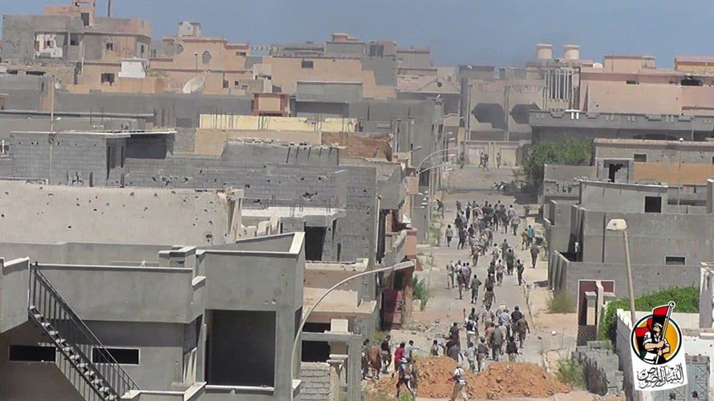 16-08-16 Fighters advancing in Residential neighborhood 2 5