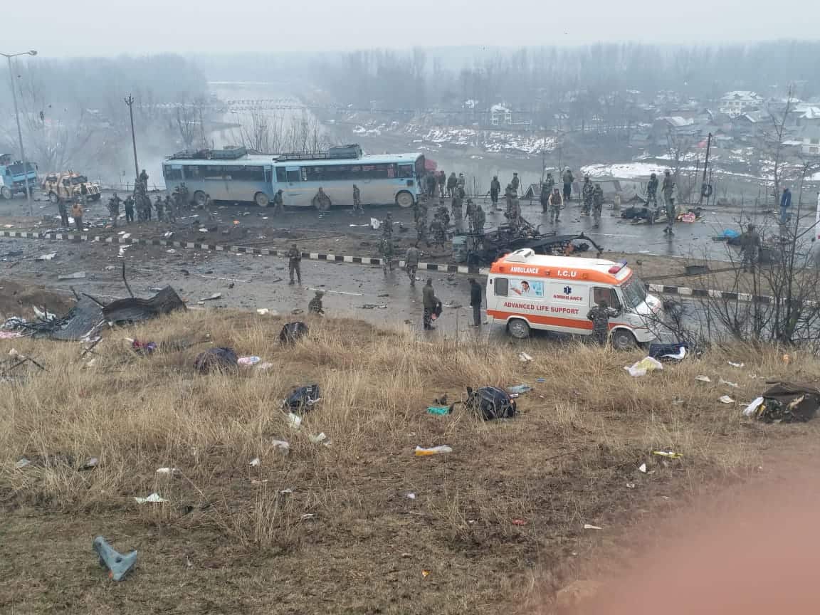 Jihadist suicide bomber kills dozens of Indian troops in largest attack in Kashmir in decades