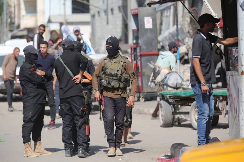 Hamas cracks down on rival clans and militias in Gaza