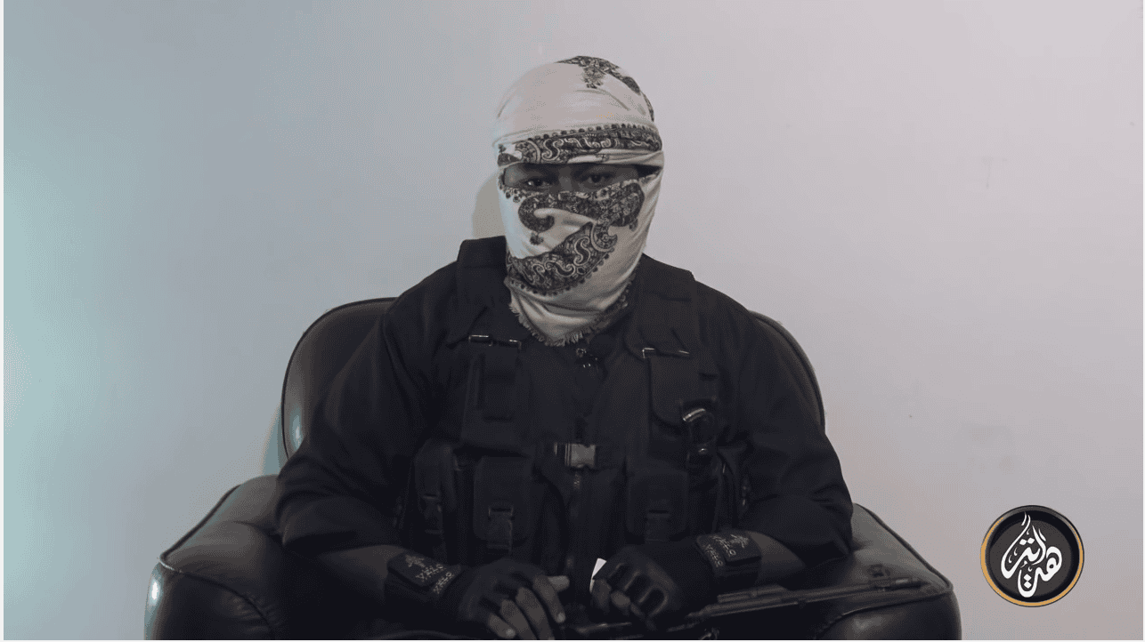 Islamic State defector in Yemen apologizes to al Qaeda
