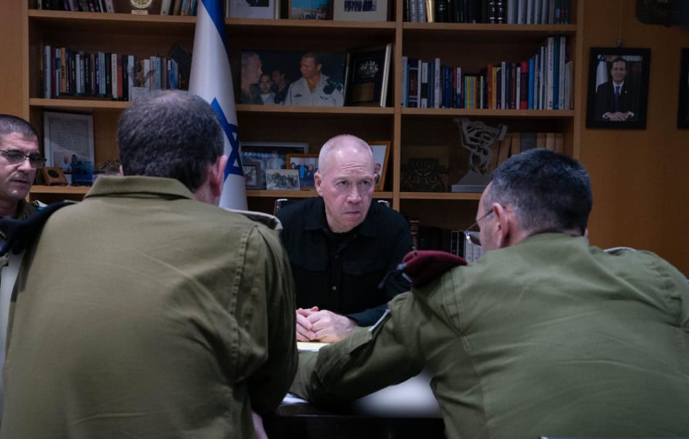 Israel strikes targets on multiple fronts