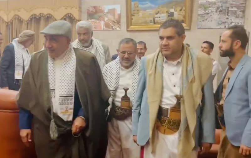 Iraq’s former PM visits Houthis amid US strikes and Houthi attacks on ships, Israel